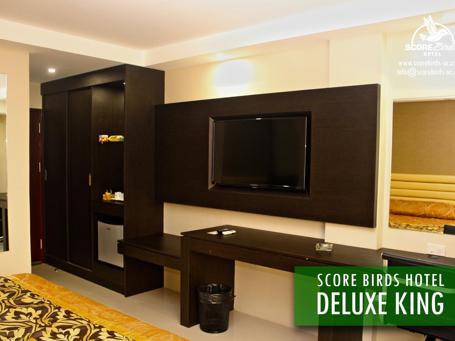 Score Birds Hotel Angeles Exterior photo